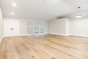 6411 NW 54th Dr, Coral Springs, FL 33067 - Photo 11