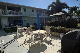 2100 NE 38th St, Lighthouse Point, FL 33064 - Photo 9