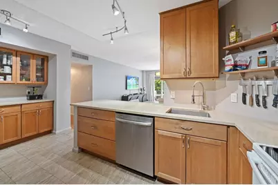 340 Sunset Drive #401, Fort Lauderdale, FL 33301 - Photo 5