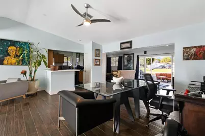 9231 N Cypress Circle, Miramar, FL 33025 - Photo 11