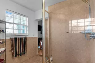 9231 N Cypress Cir, Miramar, FL 33025 - Photo 25