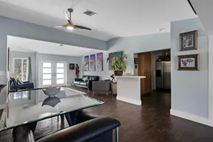 9231 N Cypress Cir, Miramar, FL 33025 - Photo 9