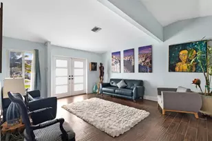 9231 N Cypress Cir, Miramar, FL 33025 - Photo 7