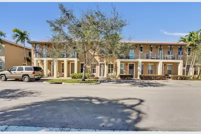 1226 SW 147th Terrace #1226, Pembroke Pines, FL 33027 - Photo 1