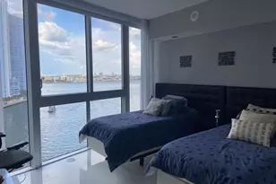 465 Brickell Ave, Miami, FL 33131 - Photo 17