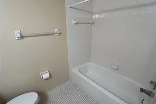 407 Gardens Dr, Pompano Beach, FL 33069 - Photo 19