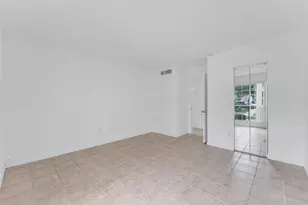 10790 N Kendall Dr, Miami, FL 33176 - Photo 9