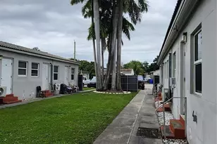 2711 Lincoln St, Hollywood, FL 33020 - Photo 1