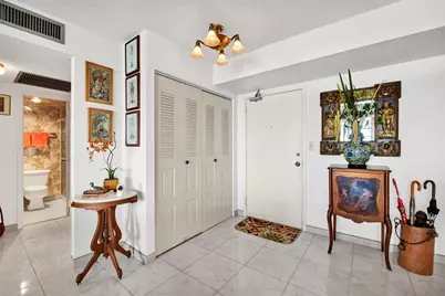 301 174th Street #2202, Sunny Isles Beach, FL 33160 - Photo 9