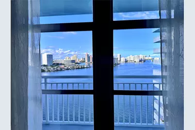 301 174th Street #2202, Sunny Isles Beach, FL 33160 - Photo 27