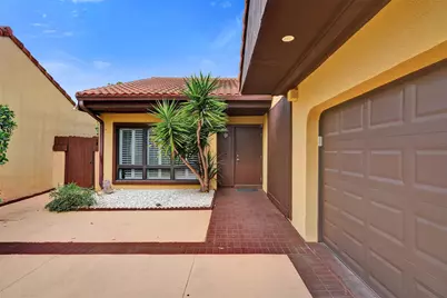 1017 NE 202nd Lane, Miami, FL 33179 - Photo 33