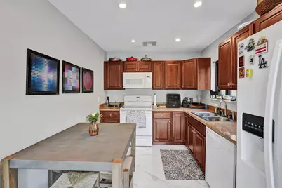 1017 NE 202nd Lane, Miami, FL 33179 - Photo 9