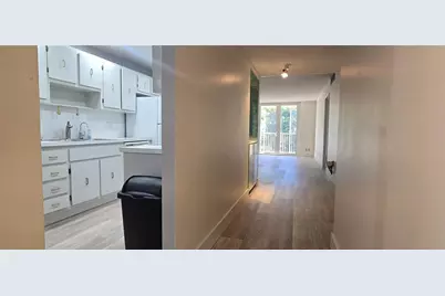 250 Jacaranda Drive #604, Plantation, FL 33324 - Photo 3