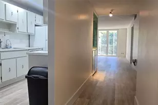 250 Jacaranda Dr, Plantation, FL 33324 - Photo 3