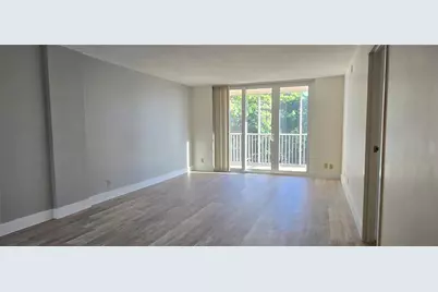 250 Jacaranda Drive #604, Plantation, FL 33324 - Photo 7