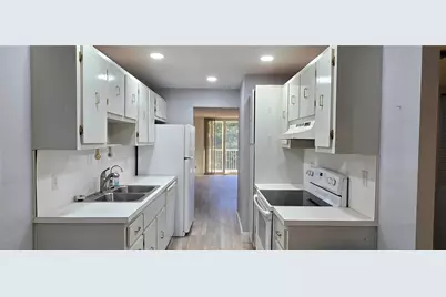 250 Jacaranda Drive #604, Plantation, FL 33324 - Photo 5