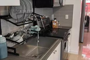 2701 NE 9th Ave, Pompano Beach, FL 33064 - Photo 3