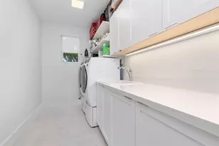 350 Desoto St, Hollywood, FL 33019 - Photo 59