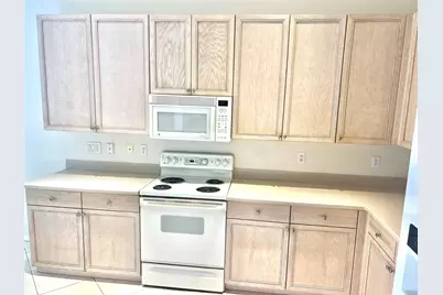 10060 Armani Drive, Boynton Beach, FL 33437 - Photo 9