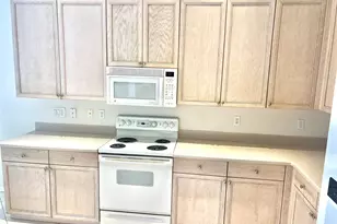 10060 Armani Dr, Boynton Beach, FL 33437 - Photo 9