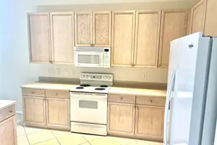 10060 Armani Dr, Boynton Beach, FL 33437 - Photo 3