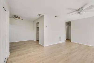 12394 A1A #O8, Palm Beach Gardens, FL 33410 - Photo 3