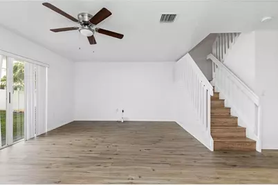 159 Hidden Court Road #I-49, Hollywood, FL 33023 - Photo 9