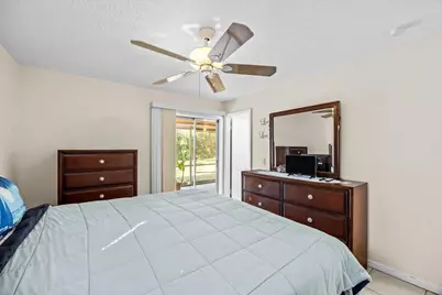 1215 37th Avenue, Vero Beach, FL 32960 - Photo 9