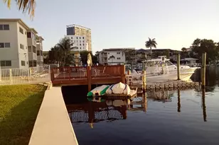 462 Golden Isles Dr, Hallandale Beach, FL 33009 - Photo 3