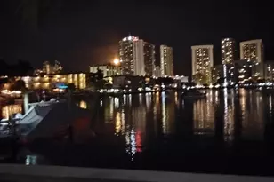 462 Golden Isles Dr, Hallandale Beach, FL 33009 - Photo 9