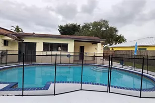 8755 SW 53rd St, Cooper City, FL 33328 - Photo 19