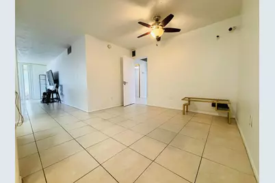 7300 NW 17th Street #202, Plantation, FL 33313 - Photo 5