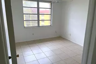 3490 Foxcroft Rd, Miramar, FL 33025 - Photo 5