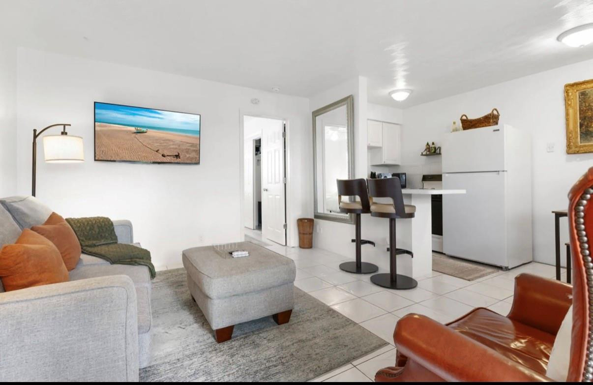 820 NE 16th Ave #3 - 820 NE 16th Ave #3, Fort Lauderdale, FL 33304 Luxury Property | Jose Angel Pina