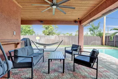 7671 NW 15th Court, Pembroke Pines, FL 33024 - Photo 41