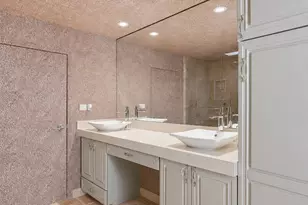 2525 NE 21st Ct, Fort Lauderdale, FL 33305 - Photo 21