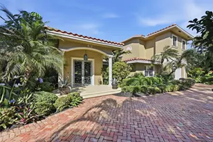 2525 NE 21st Ct, Fort Lauderdale, FL 33305 - Photo 1