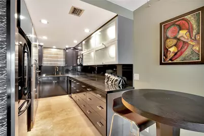 112 N Birch Road #202, Fort Lauderdale, FL 33304 - Photo 7