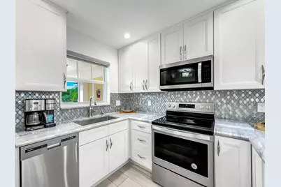 2301 NE 36th Street #202, Pompano Beach, FL 33064 - Photo 15