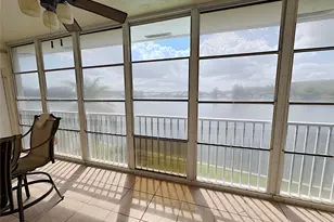 4401 Crystal Lake Dr, Pompano Beach, FL 33064 - Photo 15