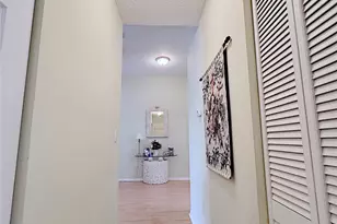 4401 Crystal Lake Dr, Pompano Beach, FL 33064 - Photo 29