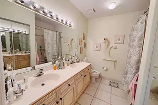 4401 Crystal Lake Dr, Pompano Beach, FL 33064 - Photo 23