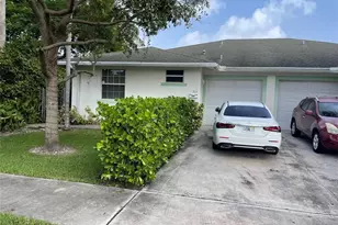 713 NE 4th St, Hallandale Beach, FL 33009 - Photo 3