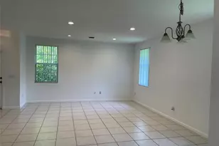 713 NE 4th St, Hallandale Beach, FL 33009 - Photo 21