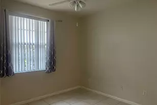717 NE 4th St, Hallandale Beach, FL 33009 - Photo 5