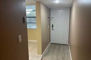 1717 Whitehall Dr, Davie, FL 33324 - Photo 27