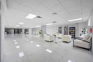 600 Parkview Dr, Hallandale Beach, FL 33009 - Photo 23