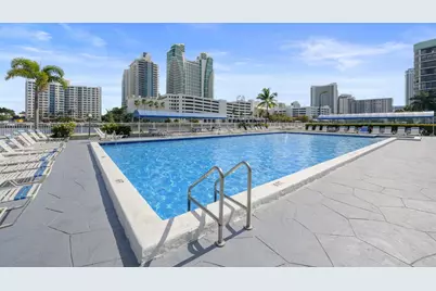 600 Parkview Drive #1111 (PH11), Hallandale Beach, FL 33009 - Photo 3