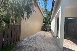 10461 NW 12th Ct, Plantation, FL 33322 - Photo 29