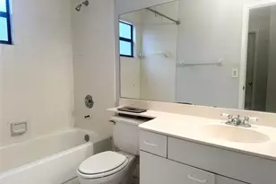 10461 NW 12th Ct, Plantation, FL 33322 - Photo 13